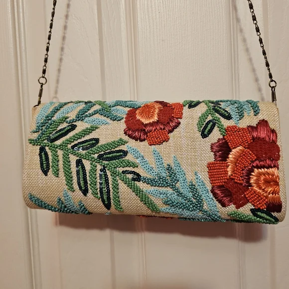 Anthropologie embellished clutch/crossbody with removable chain - Picture 4 of 6